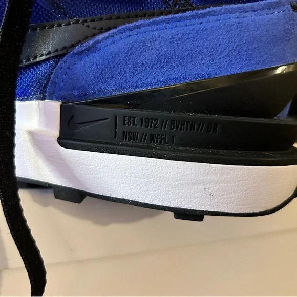 Nike Waffle One “Royal” Sneakers - New Without Box - Picture 11 of 11